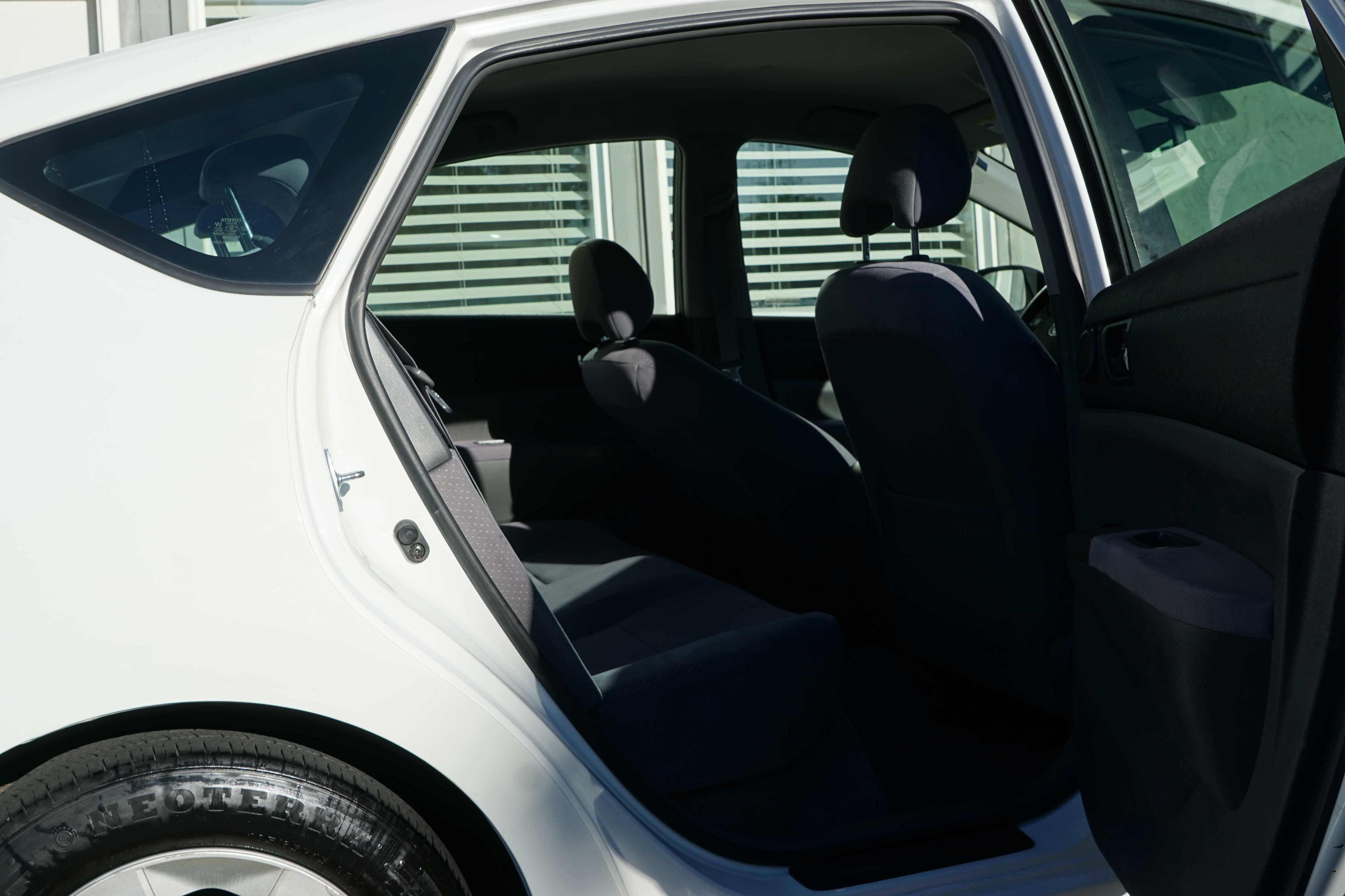 Used 2007 Toyota Prius Touring image 26