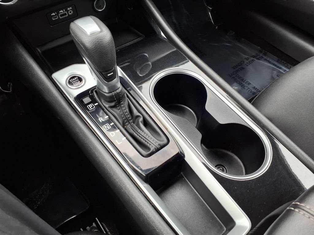Used 2024 Nissan Altima 2.5 SV FWD image 11