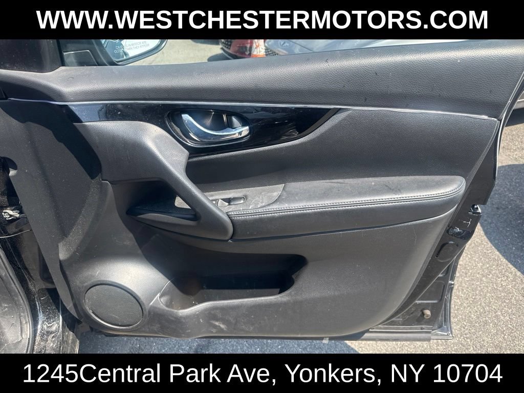 Used 2020 Nissan Rogue Sport SV w/ All-Weather Package AWD/4WD image 13