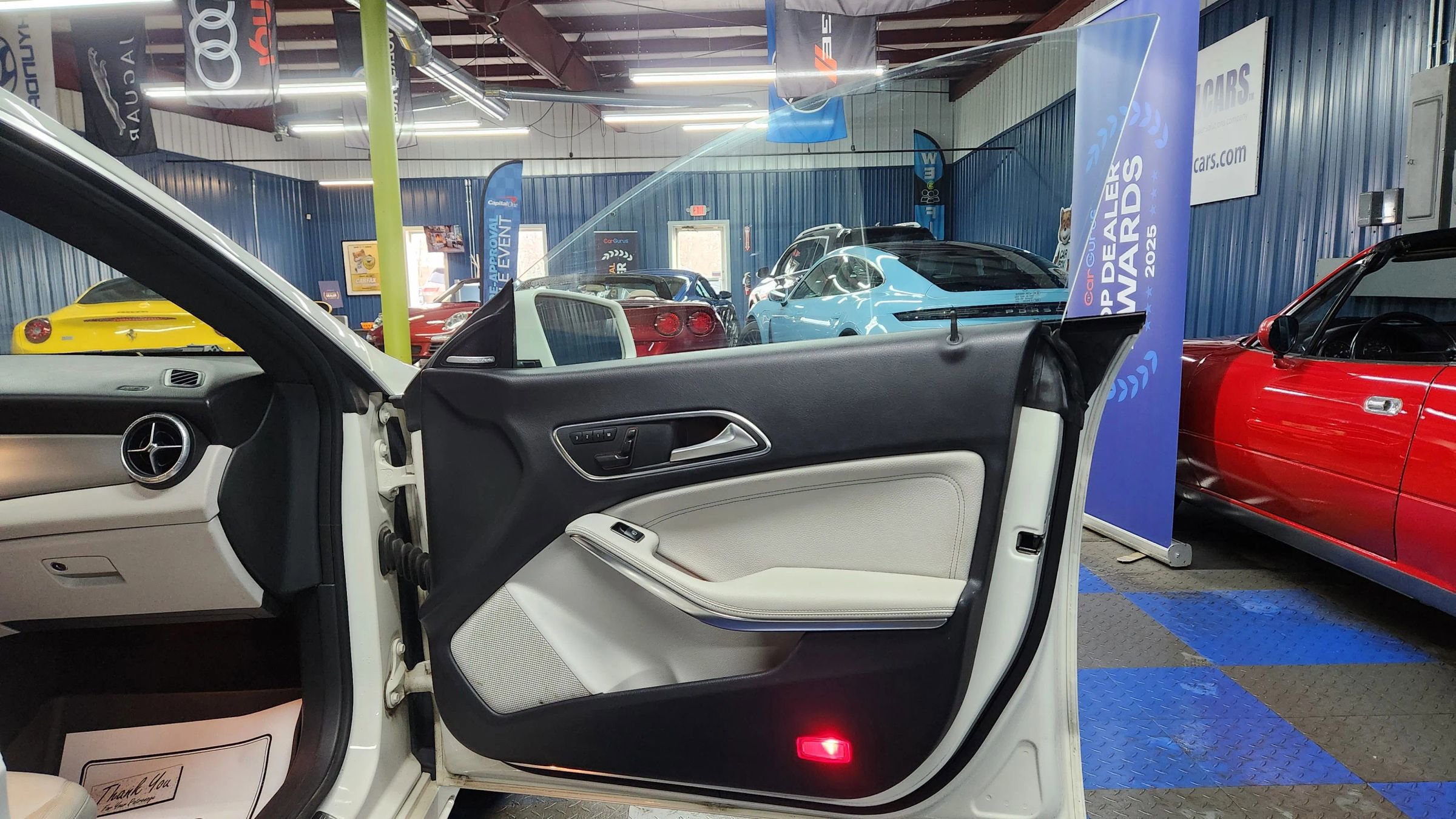 Used 2014 Mercedes-Benz CLA 250 4MATIC image 12