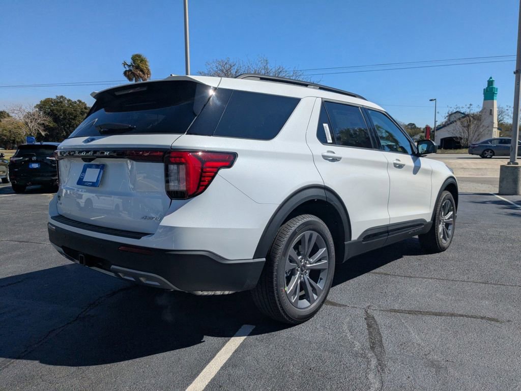New 2026 Ford Explorer Active w/ Active Comfort Package video 4