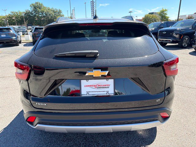 New 2026 Chevrolet Trax LT FWD image 4