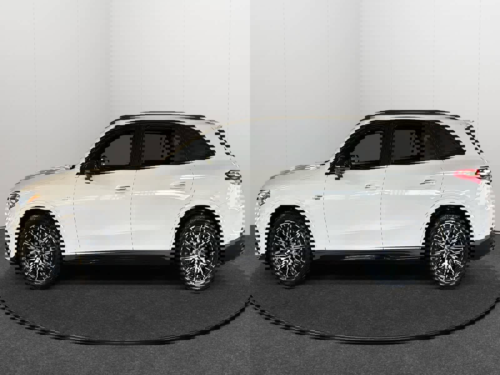 New 2026 Mercedes-Benz GLC 43 AMG 4MATIC image 3