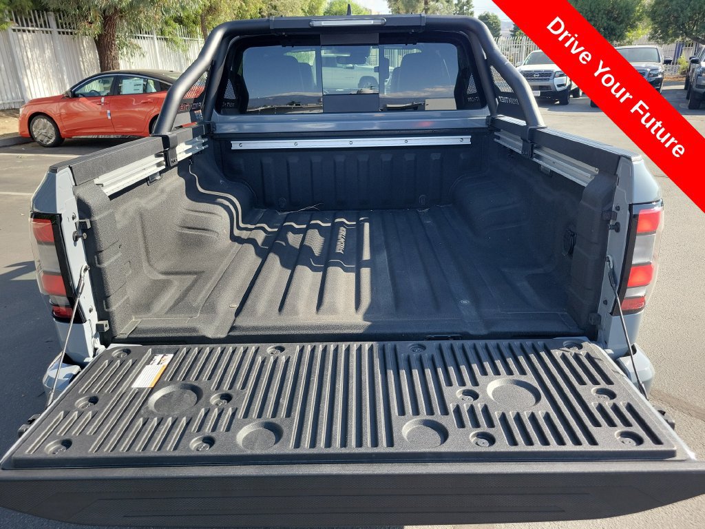 Used 2025 Nissan Frontier PRO-4X w/ Pro Premium Package AWD/4WD image 29