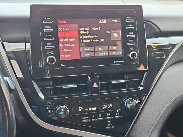 Used 2022 Toyota Camry SE FWD image 21