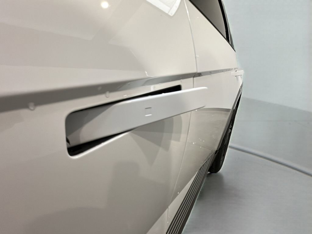 New 2026 Hyundai Ioniq 5 Limited image 5