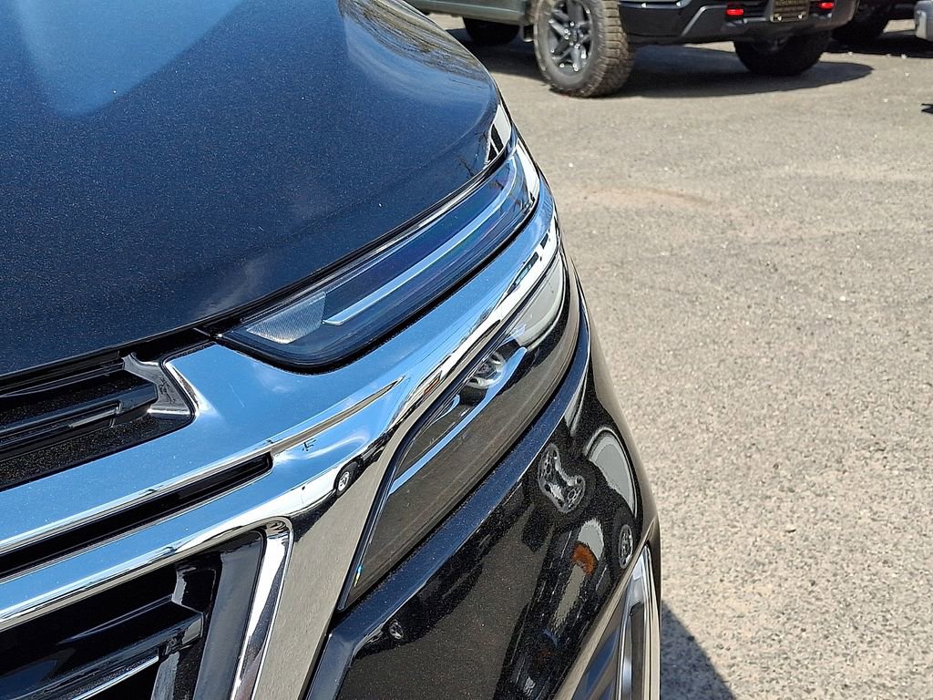 Used 2023 Chevrolet Equinox Premier image 37