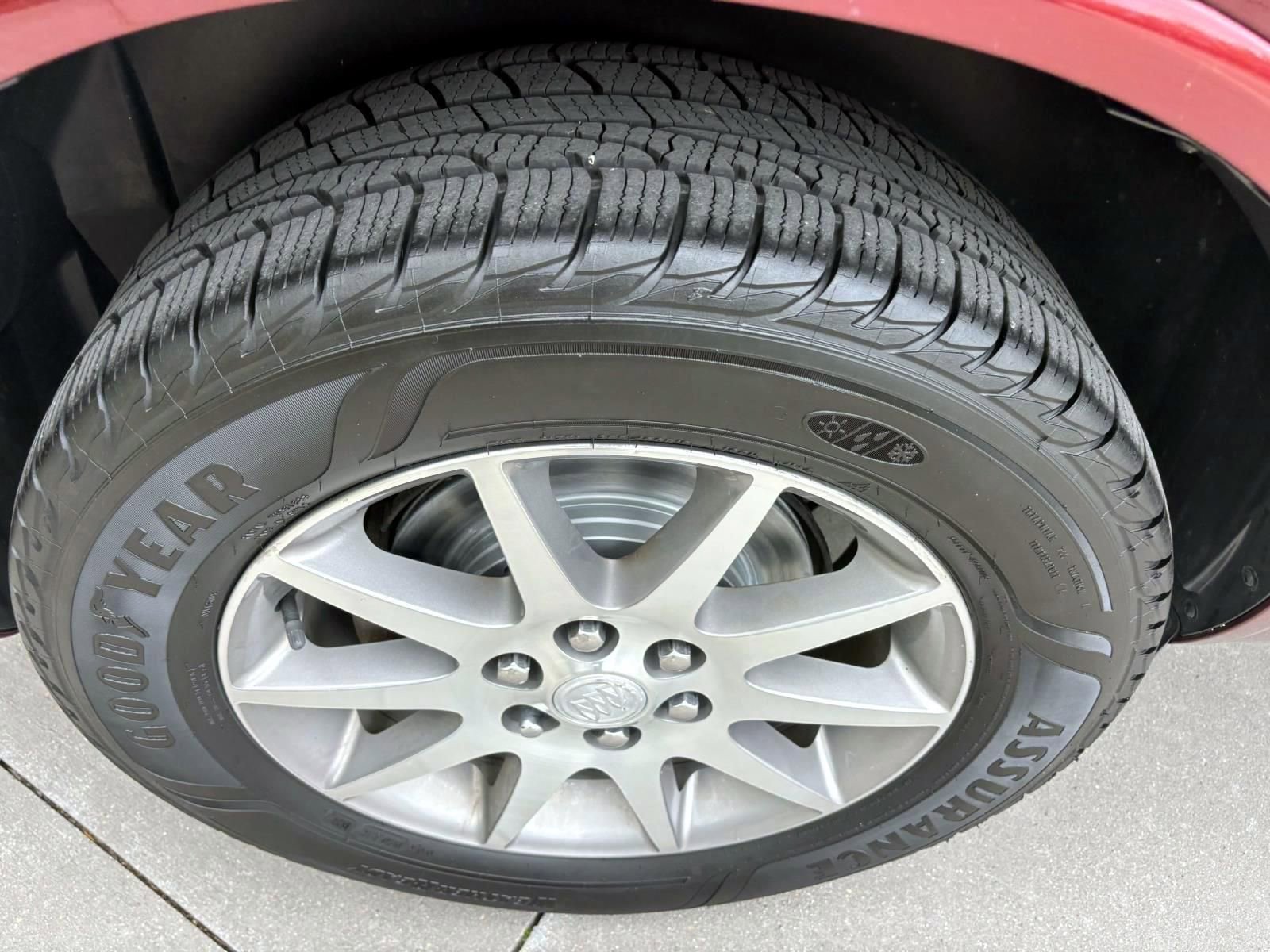 Used 2016 Buick Enclave Leather FWD image 10