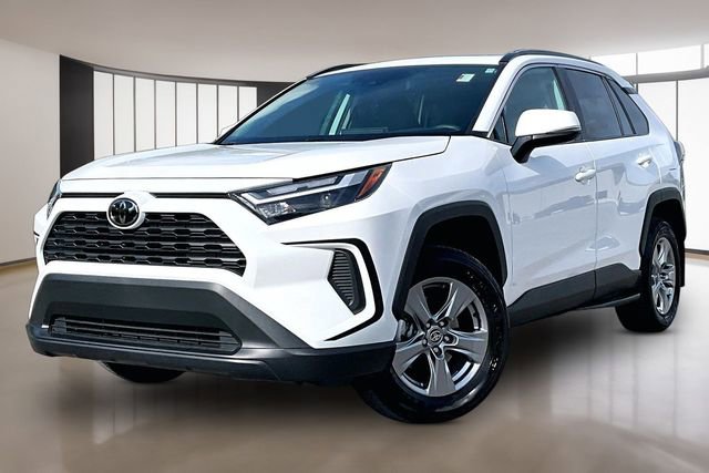 Used 2025 Toyota RAV4 XLE w/ Convenience Package AWD/4WD image 1