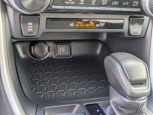 Used 2023 Toyota RAV4 LE image 17