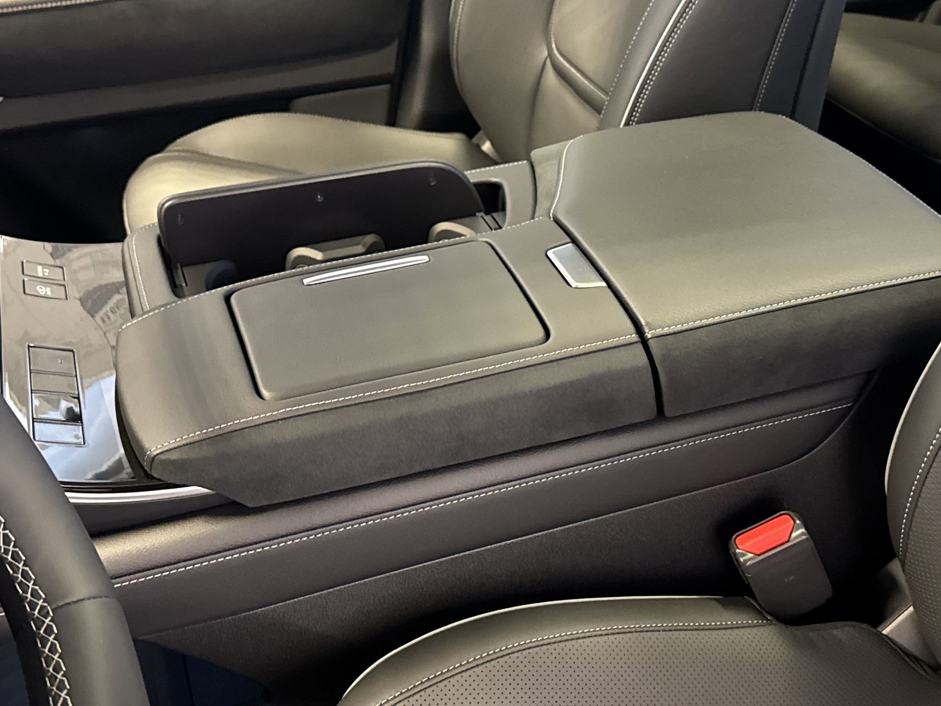 New 2026 INFINITI QX80 Luxe w/ Cargo Package AWD/4WD image 21