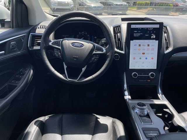 Used 2022 Ford Edge Titanium w/ Equipment Group 301A AWD/4WD image 22