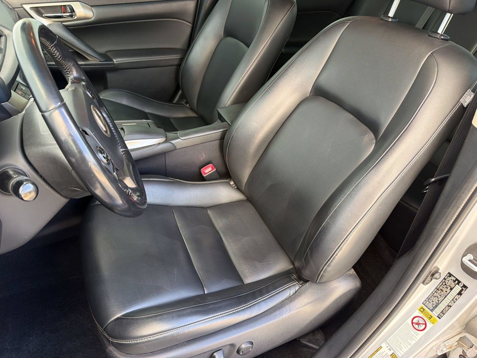 Used 2015 Lexus CT 200h w/ Navigation Package FWD image 5
