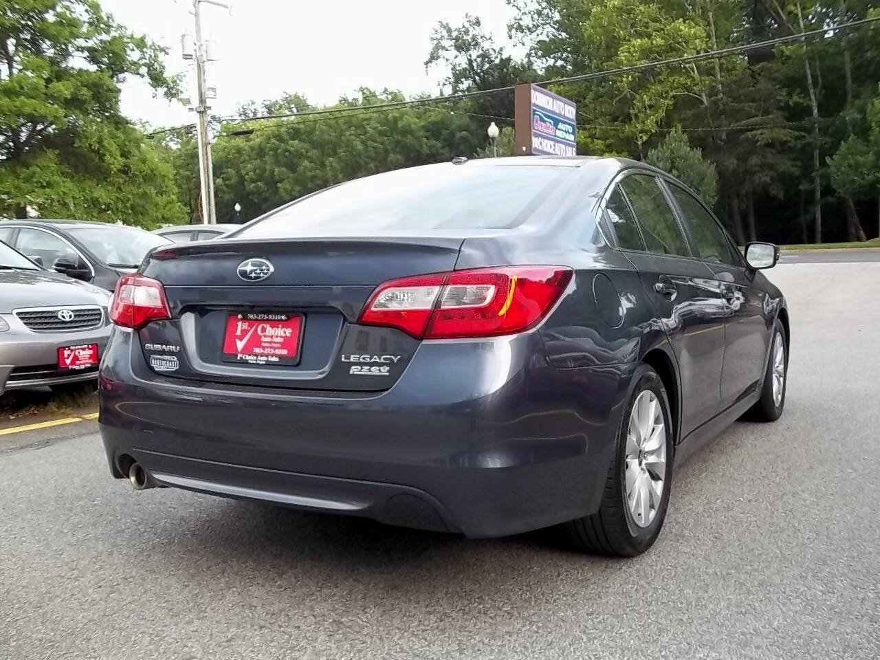 Used 2015 Subaru Legacy 2.5i Premium AWD/4WD image 3