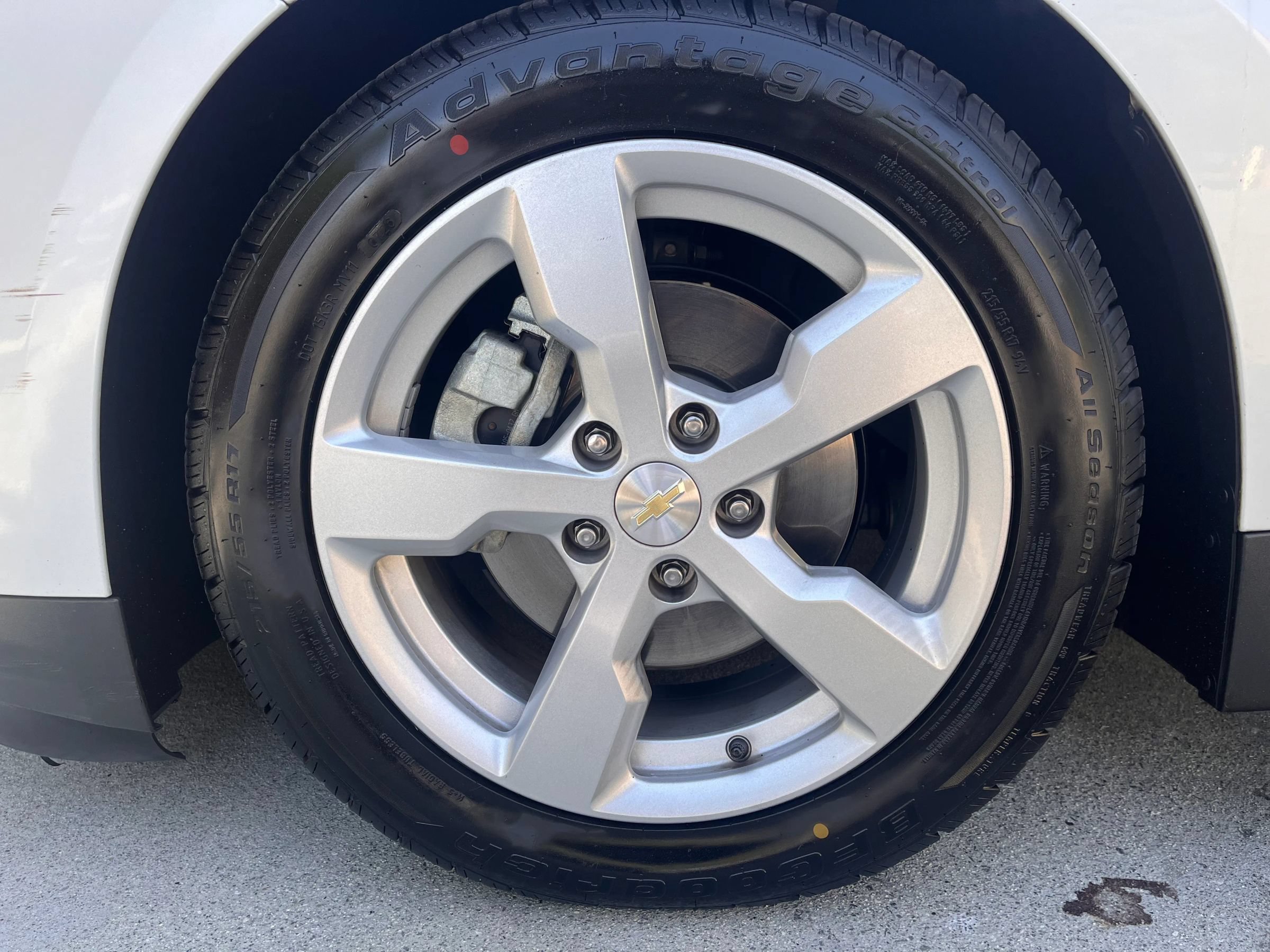 Used 2013 Chevrolet Volt Premium w/ Premium Trim Package FWD image 14