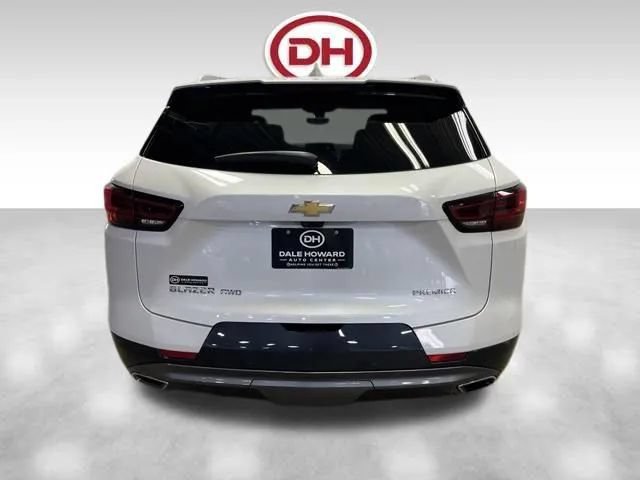 Used 2023 Chevrolet Blazer Premier w/ Driver Confidence II Package AWD/4WD image 10