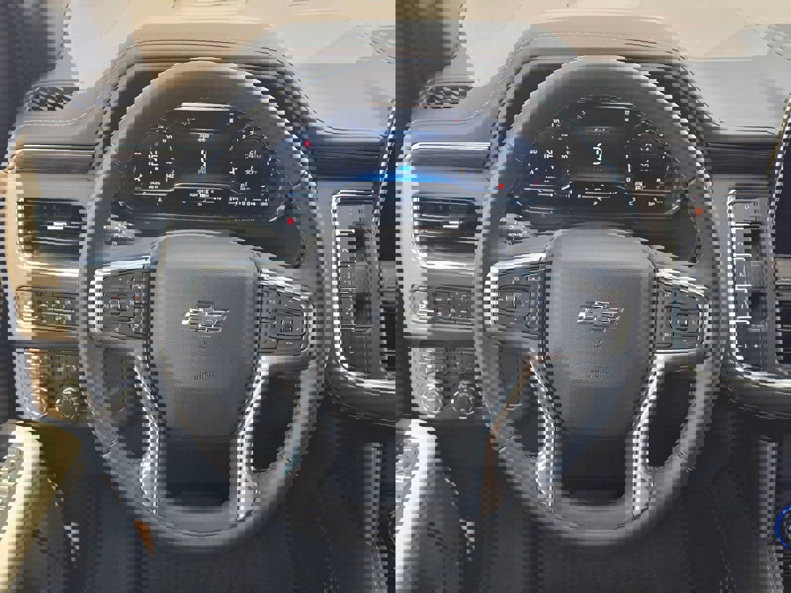 Used 2023 Chevrolet Tahoe Z71 w/ Luxury Package image 16