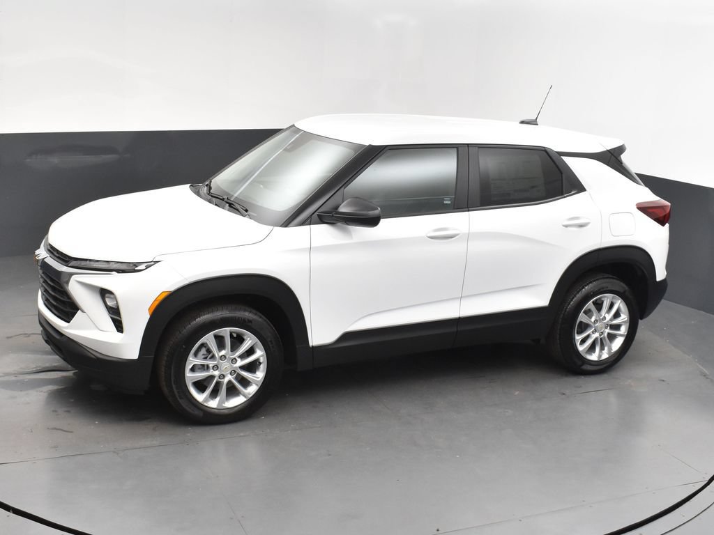 New 2025 Chevrolet TrailBlazer LS w/ LS Convenience Package FWD image 31