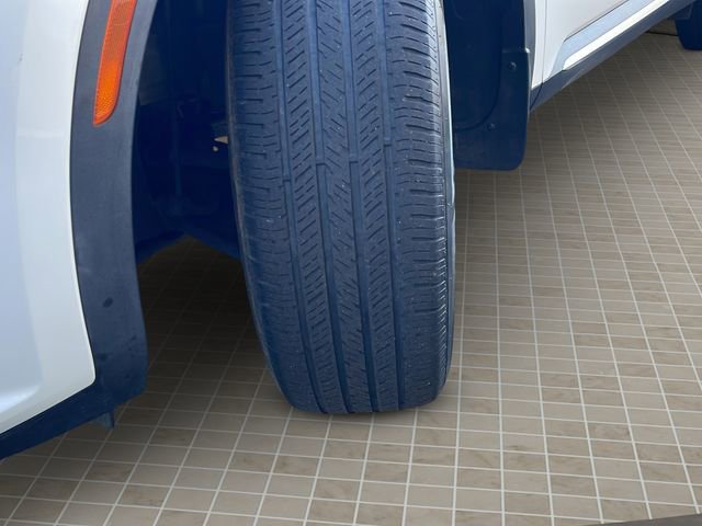 Used 2022 Kia Sorento S image 11