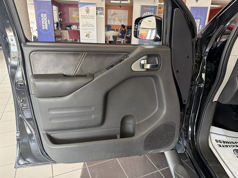 Used 2019 Nissan Frontier PRO-4X w/ Pro-4x Luxury Package AWD/4WD image 8