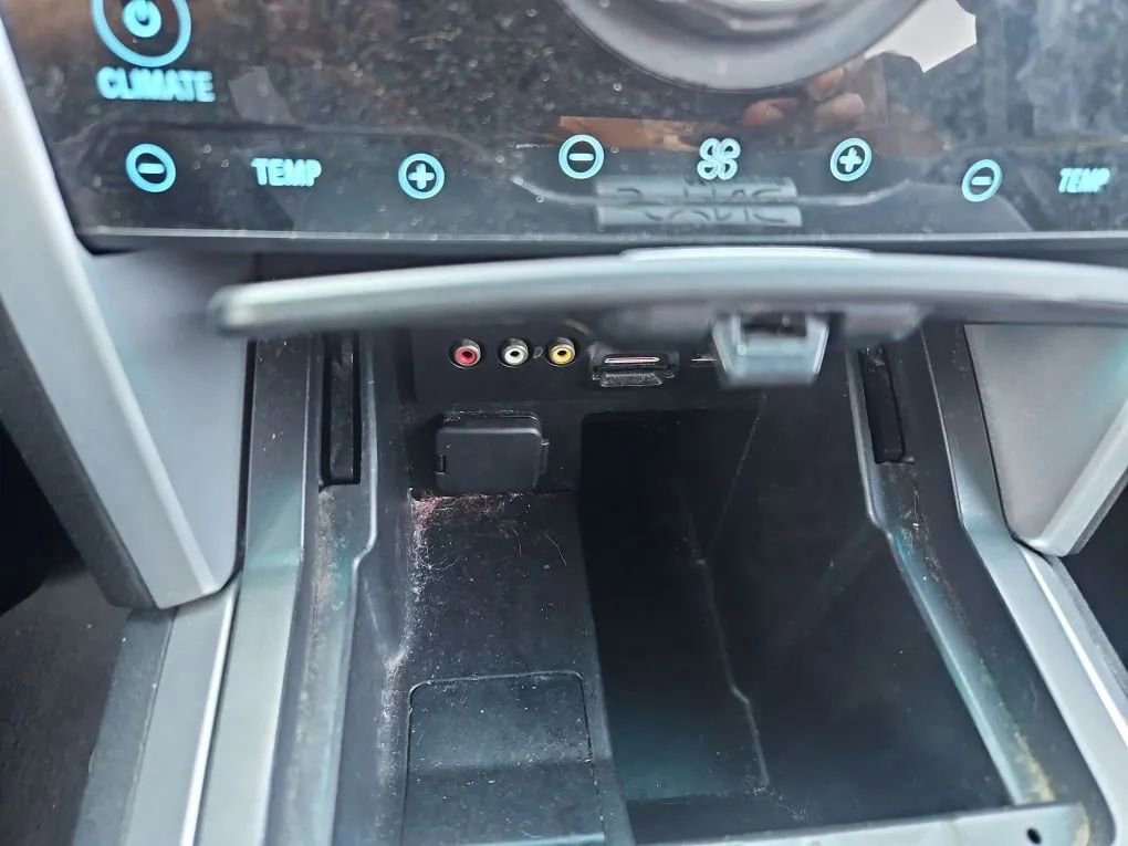 Used 2013 Ford Explorer Limited image 56