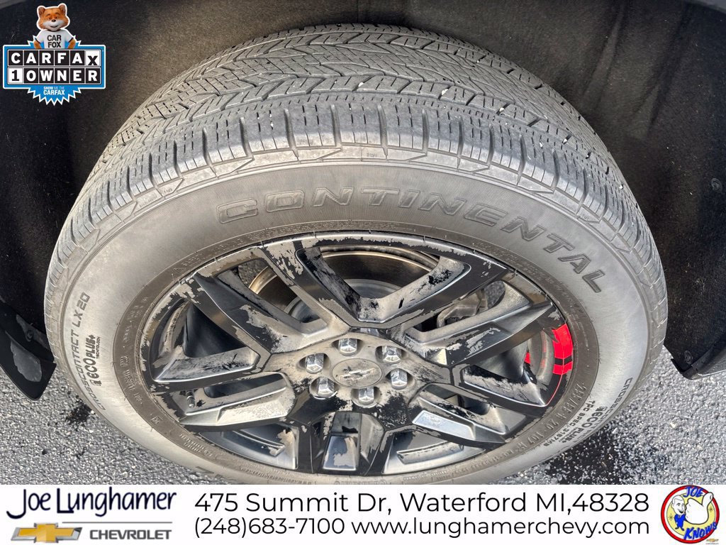 Used 2023 Chevrolet Traverse Premier w/ Redline Edition FWD image 11
