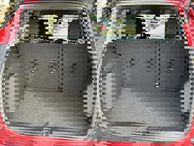 Used 2023 GMC Terrain SLE w/ Driver Convenience Package image 33