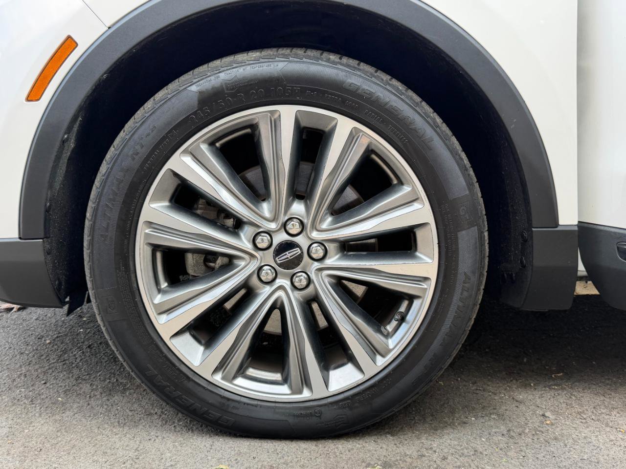 Used 2016 Lincoln MKX Reserve w/ Climate Package AWD/4WD image 65