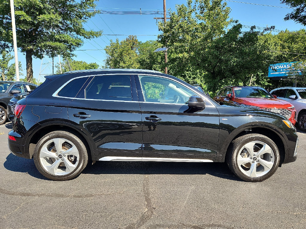 Used 2023 Audi Q5 2.0T Premium Plus w/ Premium Plus Package AWD/4WD image 13