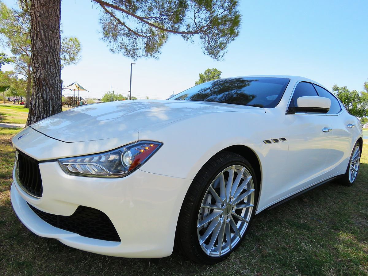 Used 2014 Maserati Ghibli RWD image 2