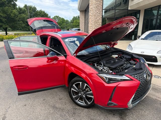 Used 2025 Lexus UX 300h FWD w/ Accessory Package (Z2) image 11