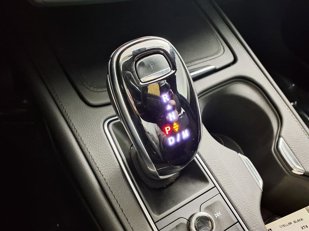 Certified 2023 Cadillac XT4 Premium Luxury w/ Driver Assist Package image 21