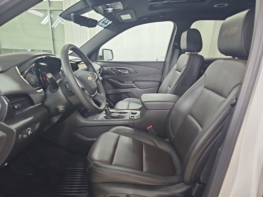 Certified 2023 Chevrolet Traverse High Country AWD/4WD image 21