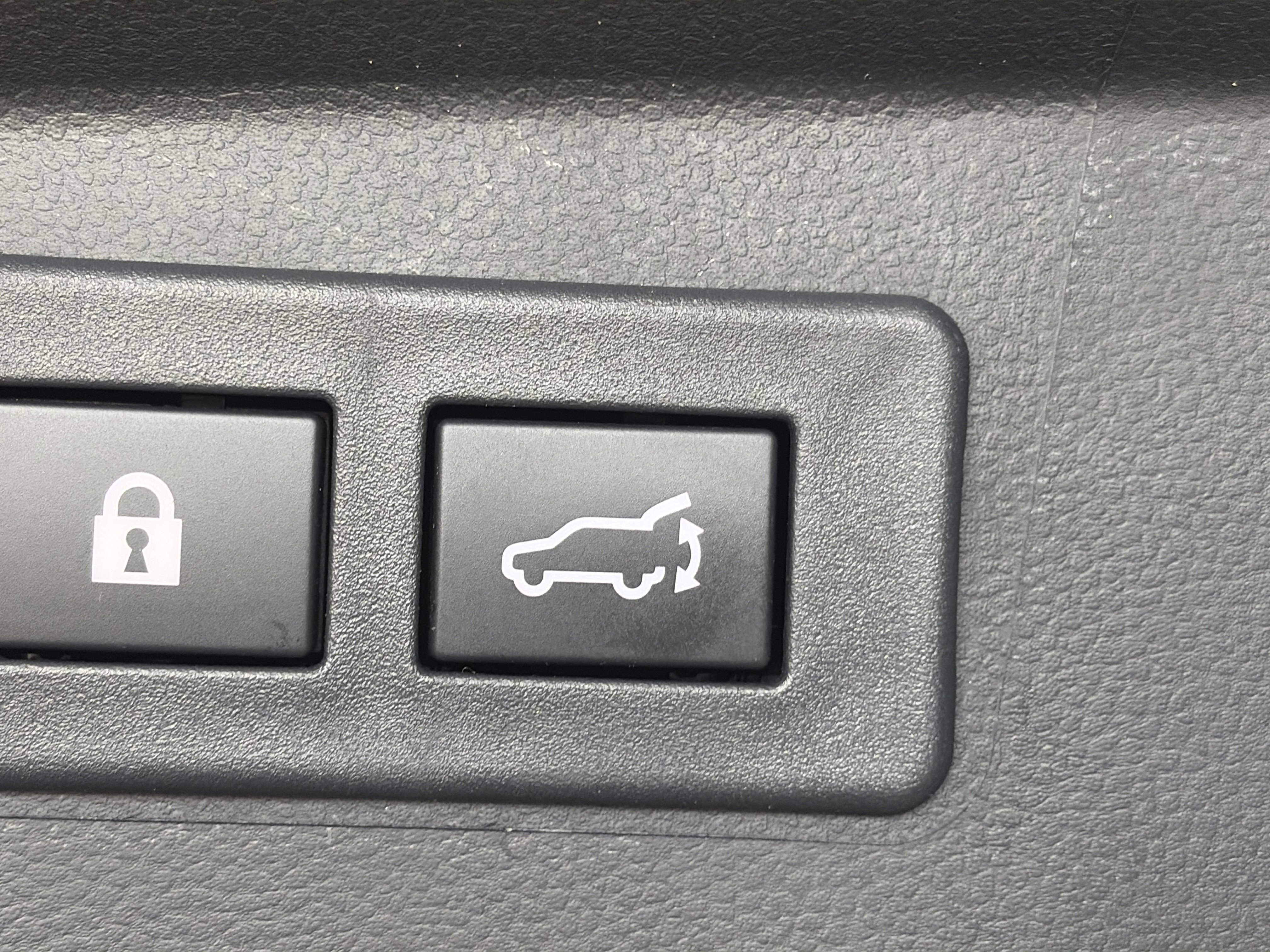 Used 2023 Subaru Outback Limited image 15