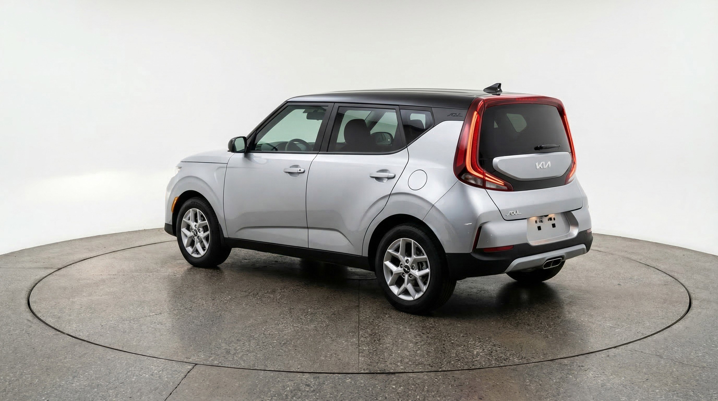 Used 2025 Kia Soul LX w/ LX Technology Package image 6