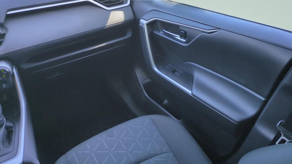 Used 2024 Toyota RAV4 XLE image 15