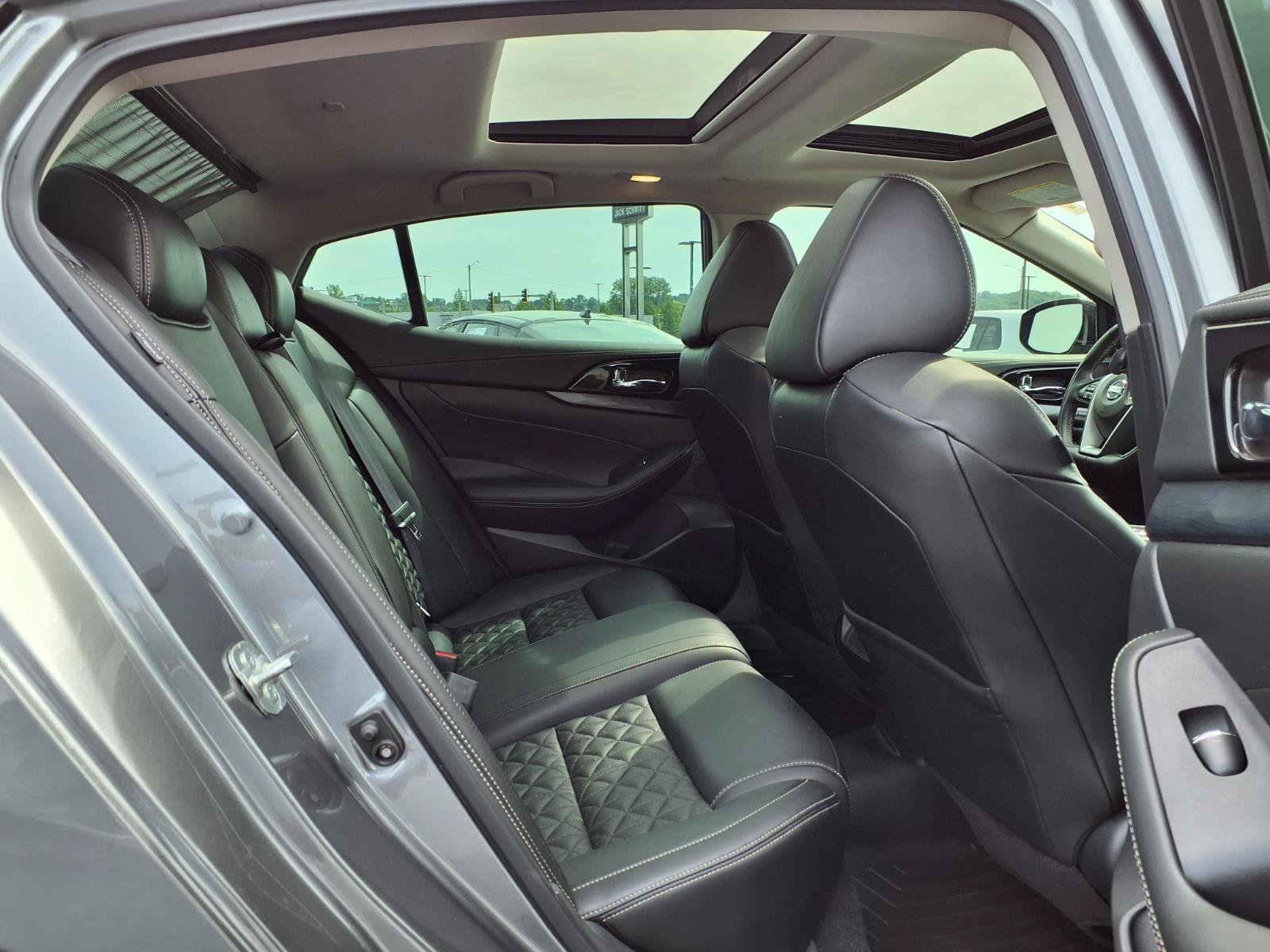 Used 2020 Nissan Maxima Platinum w/ Sport Mat Group FWD image 30