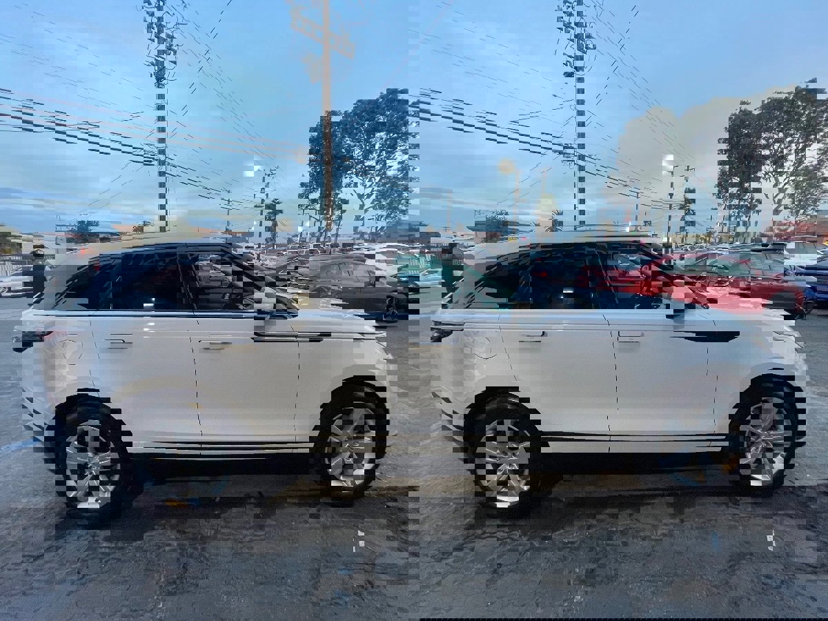 Used 2019 Land Rover Range Rover Velar S image 4