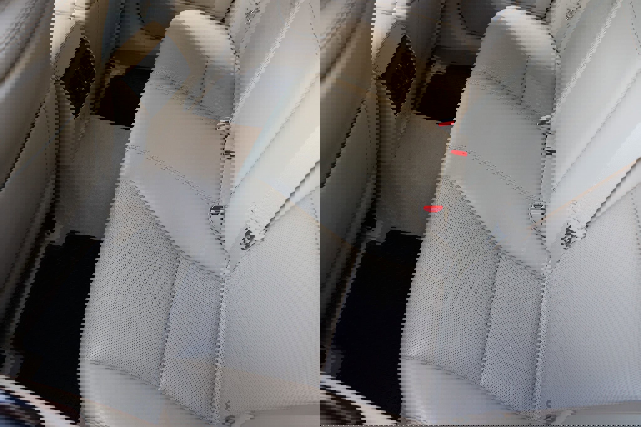 Used 2015 Lexus LS 460 image 13