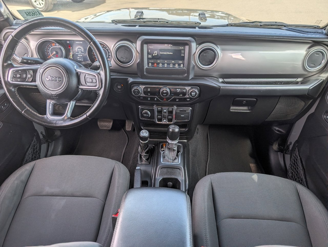 Used 2020 Jeep Wrangler Unlimited Sahara image 4