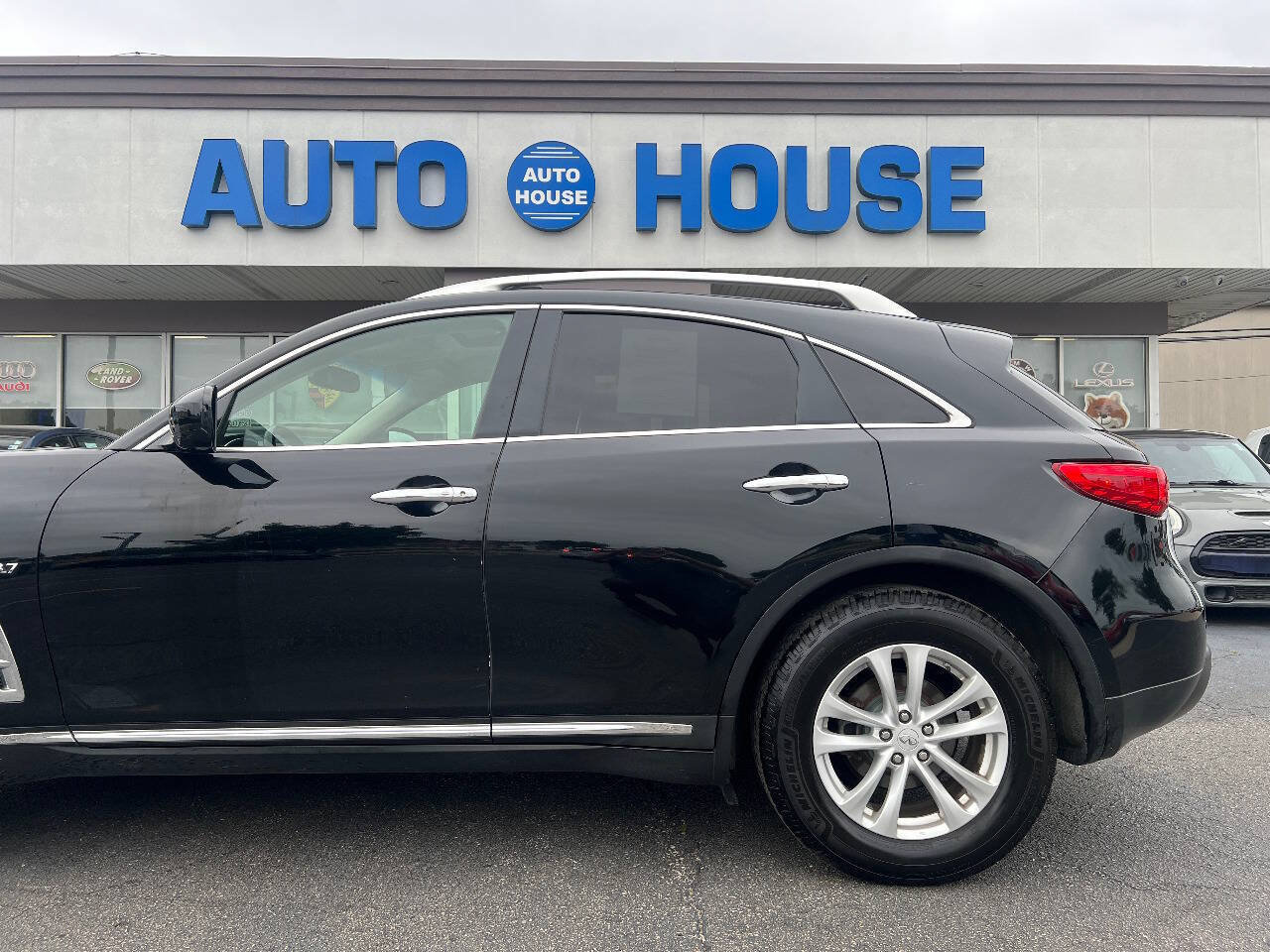 Used 2014 INFINITI QX70 AWD w/ Premium Package image 36