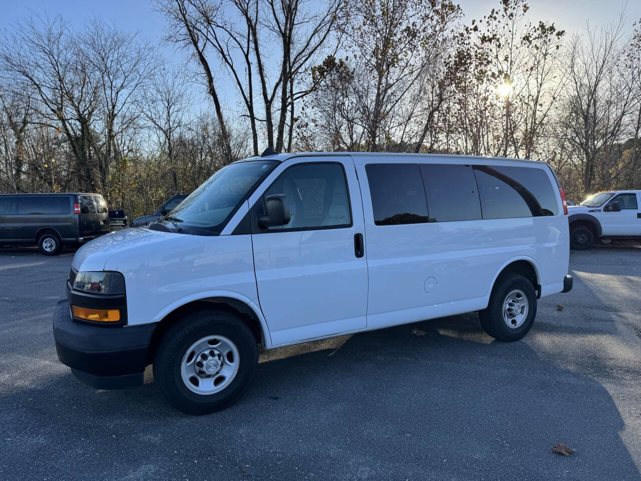 Used 2020 Chevrolet Express 2500 LS w/ Driver Convenience Package RWD image 20