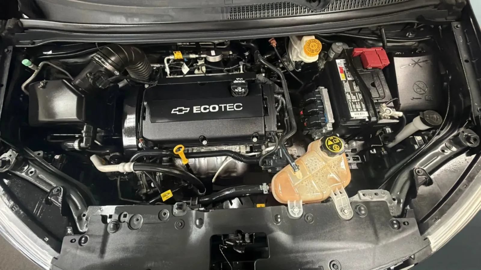 Used 2018 Chevrolet Sonic LT FWD image 22