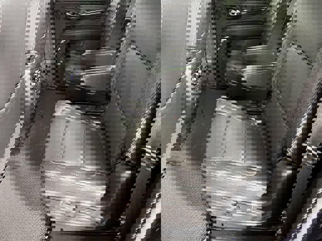 Certified 2023 GMC Yukon Denali image 39