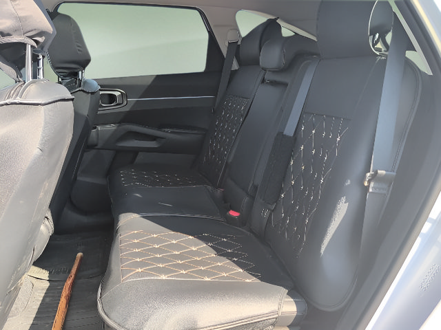 Used 2023 Kia Sorento S w/ Panoramic Sunroof Package FWD image 17