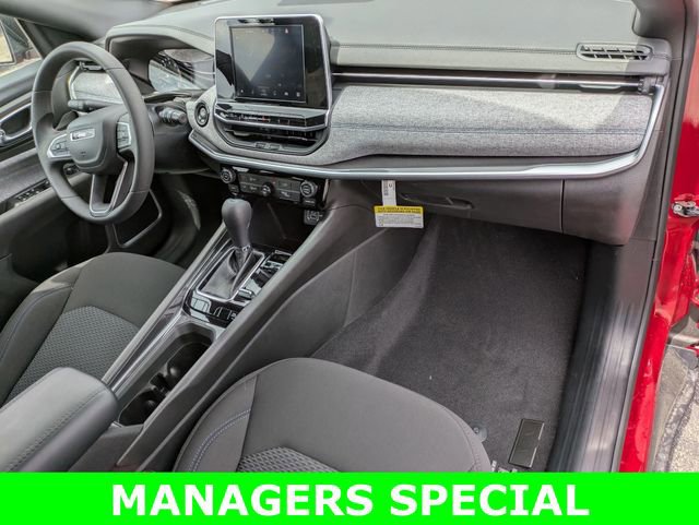 New 2025 Jeep Compass Sport image 29