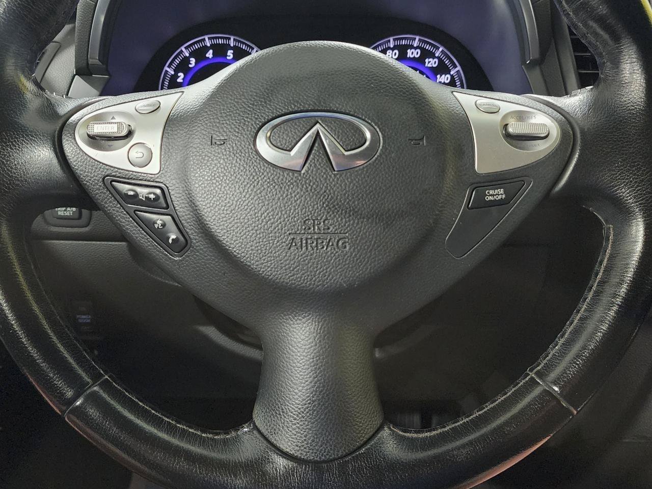 Used 2013 INFINITI FX37 AWD w/ Premium Pkg image 18