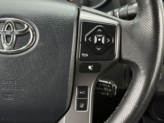 Used 2018 Toyota Tacoma TRD Off-Road AWD/4WD image 16