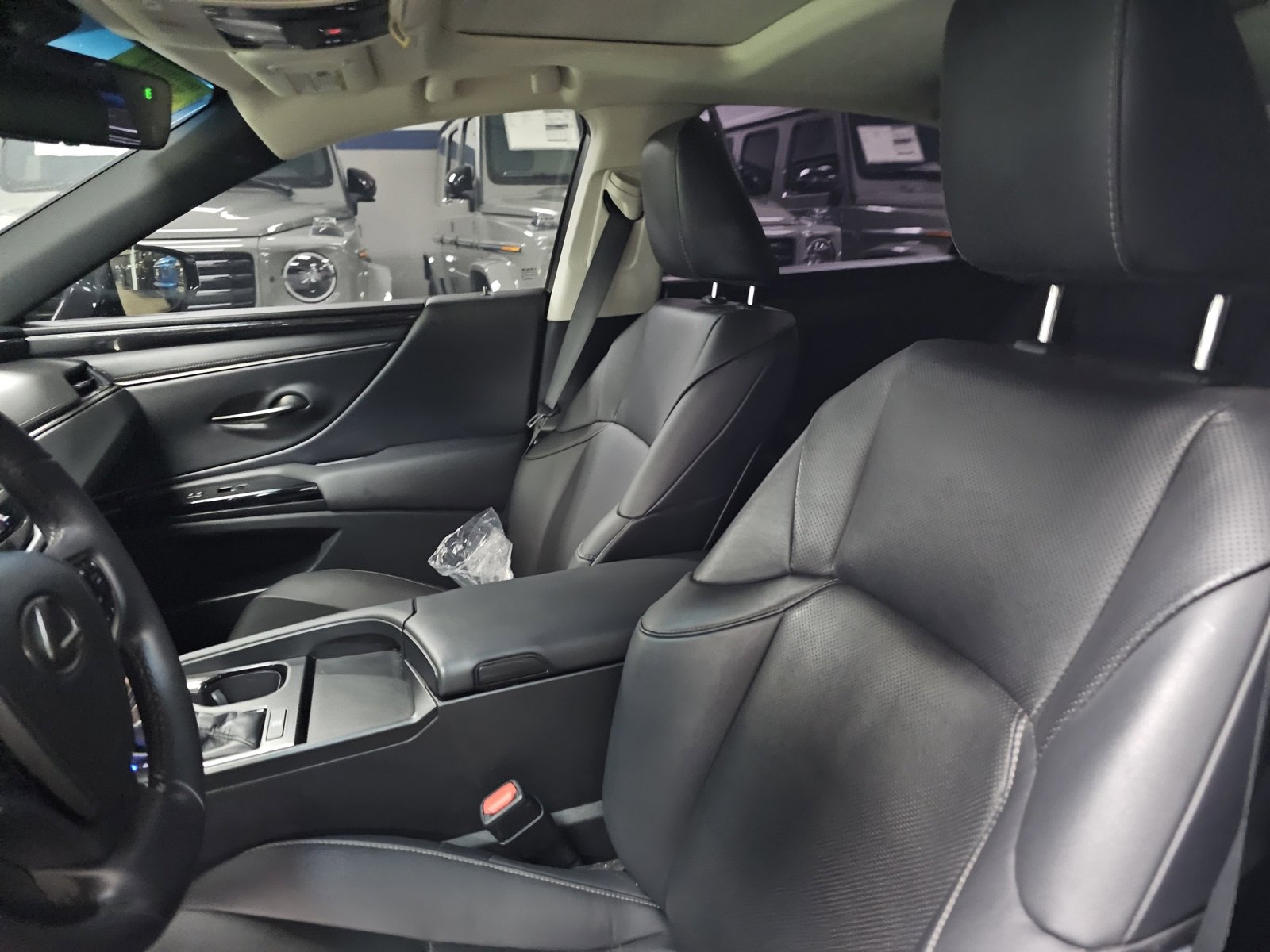 Used 2023 Lexus ES 350 image 6