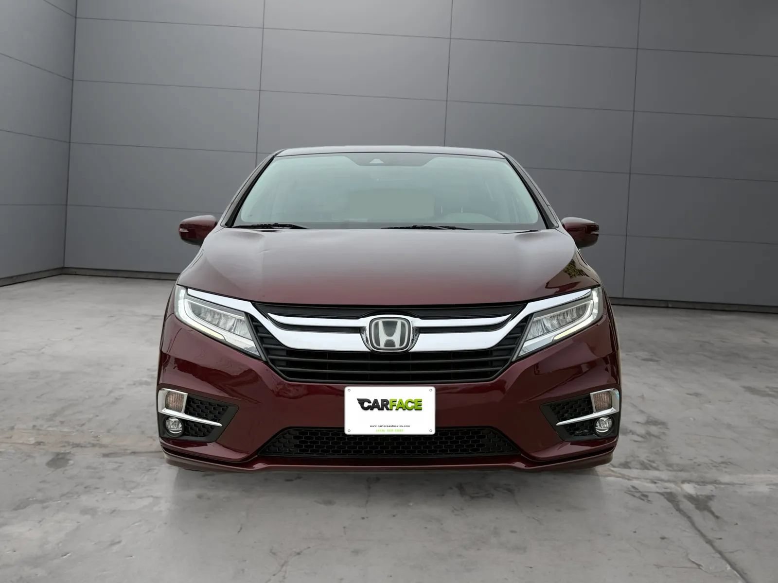 Used 2018 Honda Odyssey Touring image 2